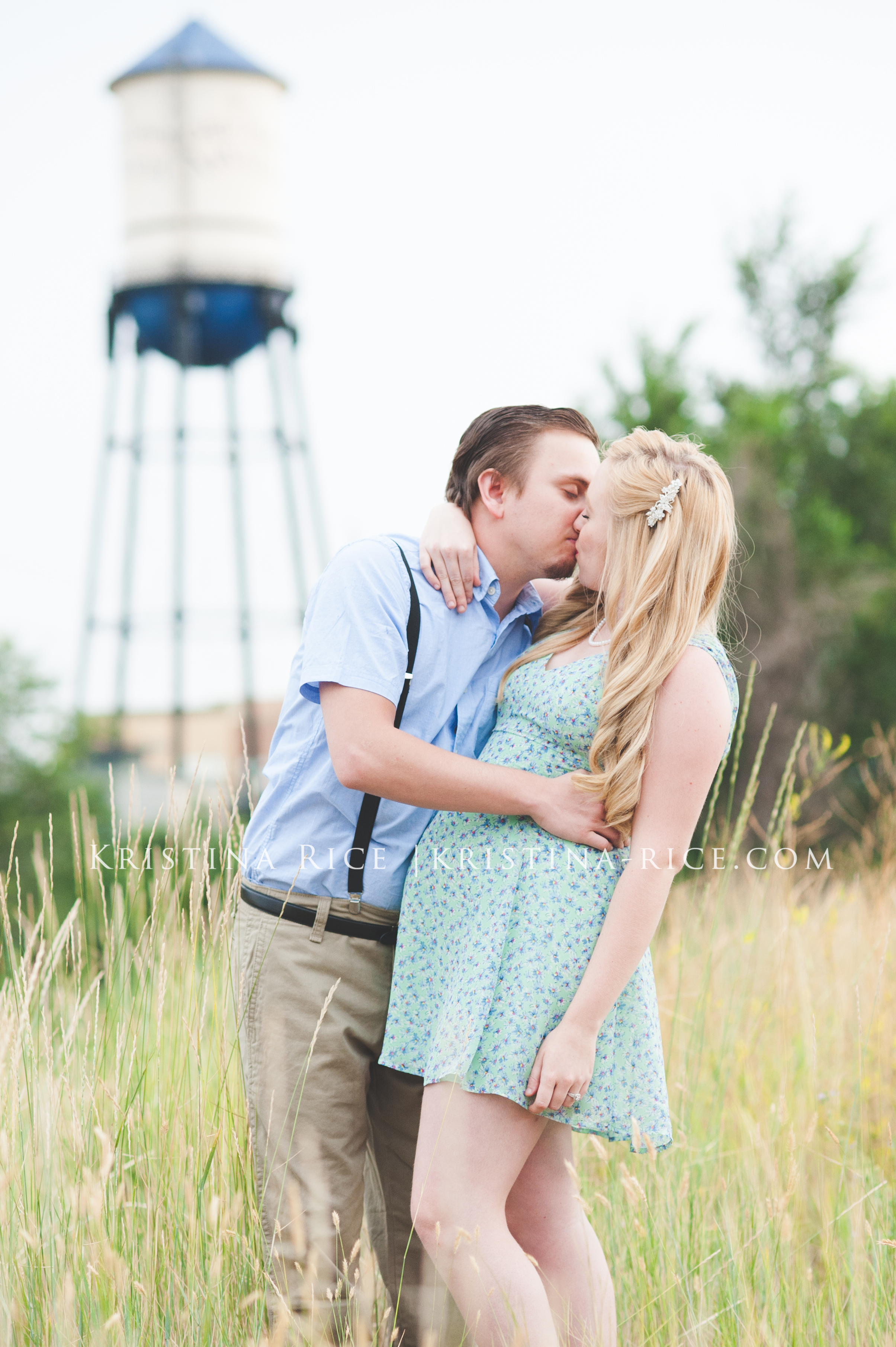 Vintage Great Gatsby Engagement Session | Brittany & Ben